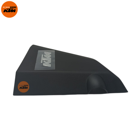 TAPA DE RADIADOR DERECHO CON STIKER KTM DUKE 390 GEN-3