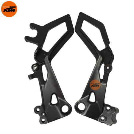 KIT DE SOPORTES DE BASE DE POSAPIES DERECHO E IZQUIERDO KTM RC 200 RC 390