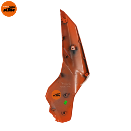 TAPA DE TANQUE DERECHO KTM DUKE 390 GEN-3