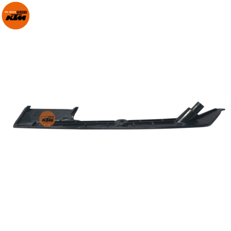 TAPA DE TANQUE INFERIOR IZQUIERDO KTM DUKE 390 GEN-3