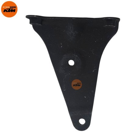 BRACKET BELLY PAN LOWER