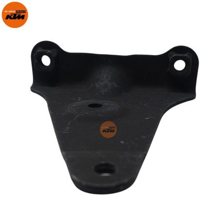 BRACKET BELLY PAN LOWER