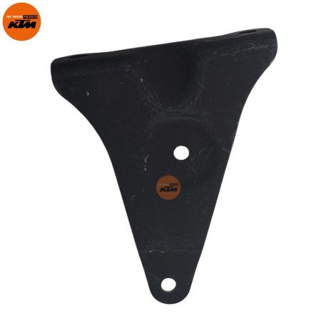 BRACKET BELLY PAN LOWER